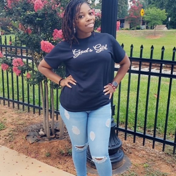 GOD'S GIRL T-Shirt - Picture 2 of 3